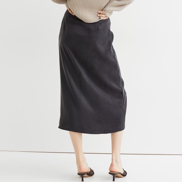 H&M Midi Skirt - Picture 4 of 9